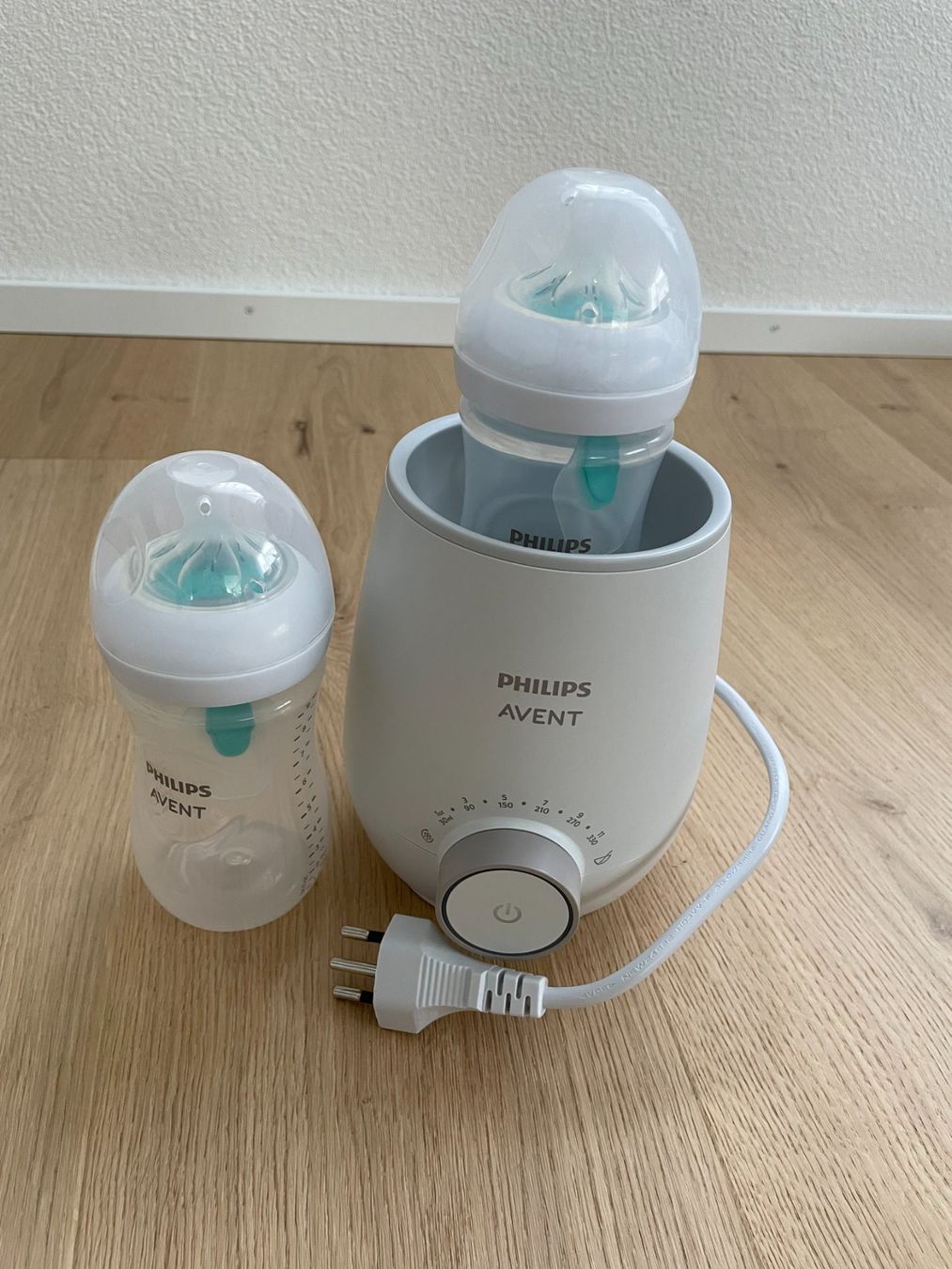 Avent Pasti del neonato: Philips Avent Flaschenwärmer SCF358/02 – Usato da Bürglen UR venduto da Zong 3