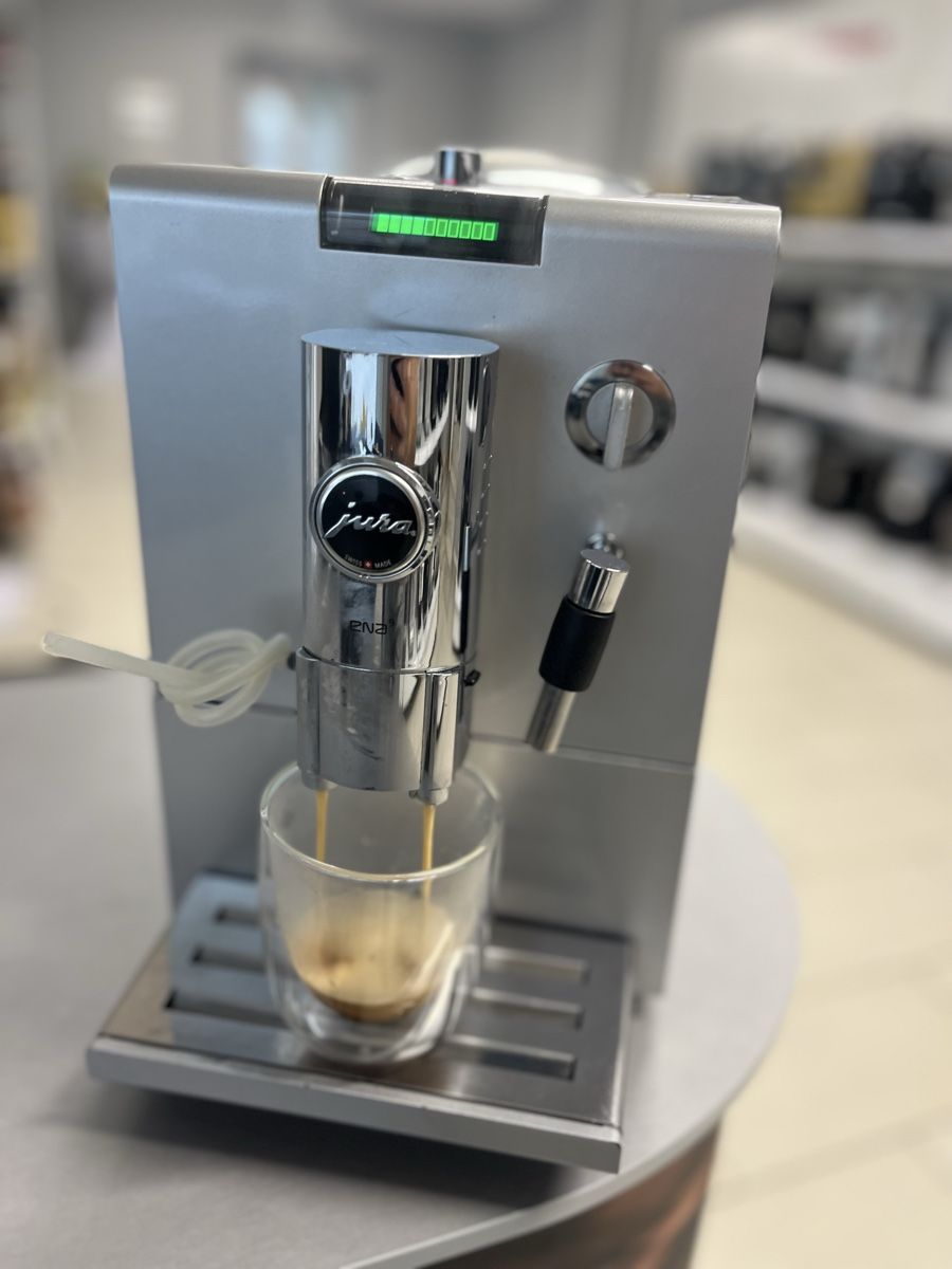 Macchine per caffè & Macchine per espresso: JURA ENA 9 – Usato da Gränichen venduto da Luma.KaffeeMaschinen 1