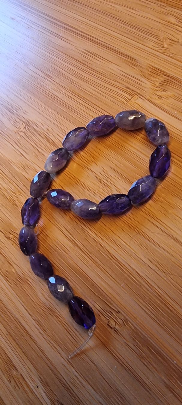 Minerali & Pietre curative: Amethyst Strang 8x12mm. – Nuovo e nell'imballaggio originale da Menziken venduto da Mirager 1