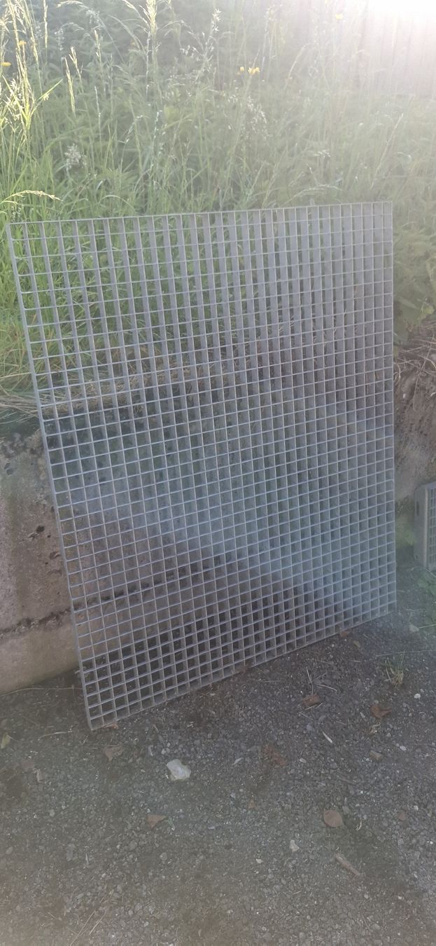 Griglie e Inferriate: Gitterrost 120 x 100 x 3 cm – Usato da Reichenbach i. K. venduto da Wskorpion