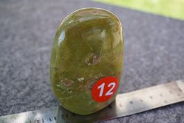 Pistazien Opal Figur  8cm 5,5cm   Räumung    (1)