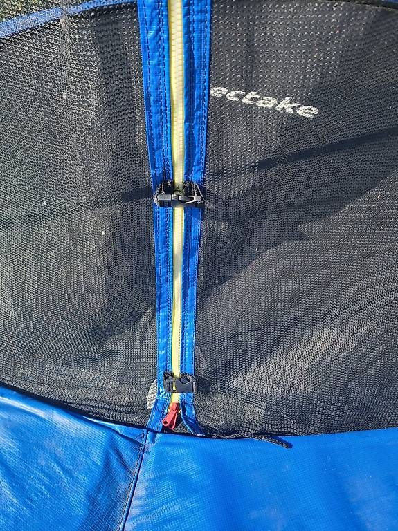 Trampoline: Trampolin ca. 250 cm Durchmesser – Gebraucht aus Schüpbach von rol_2cqb 4