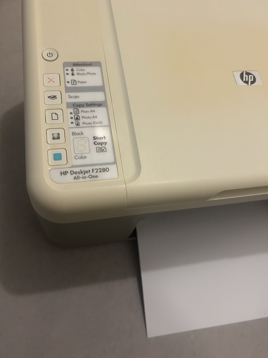 Hewlett Packard Fotocopiatrici: Kopierer einfacher Kopiere HP A4 Papier – Usato da Hittnau venduto da Oracel 1