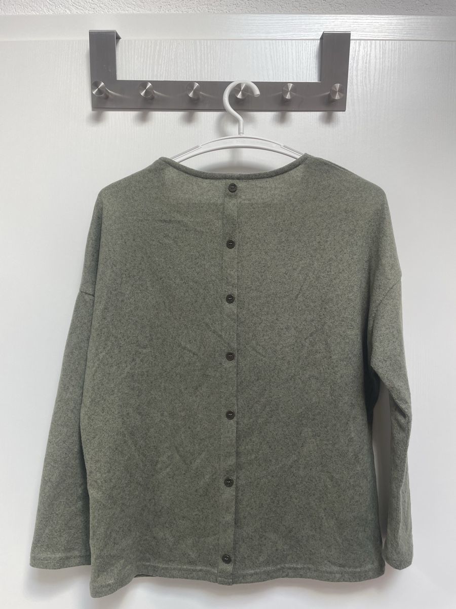 Maglioni & Felpe: Cardigan vert à manches longues – Usato da Corgémont venduto da Leane.Z 1