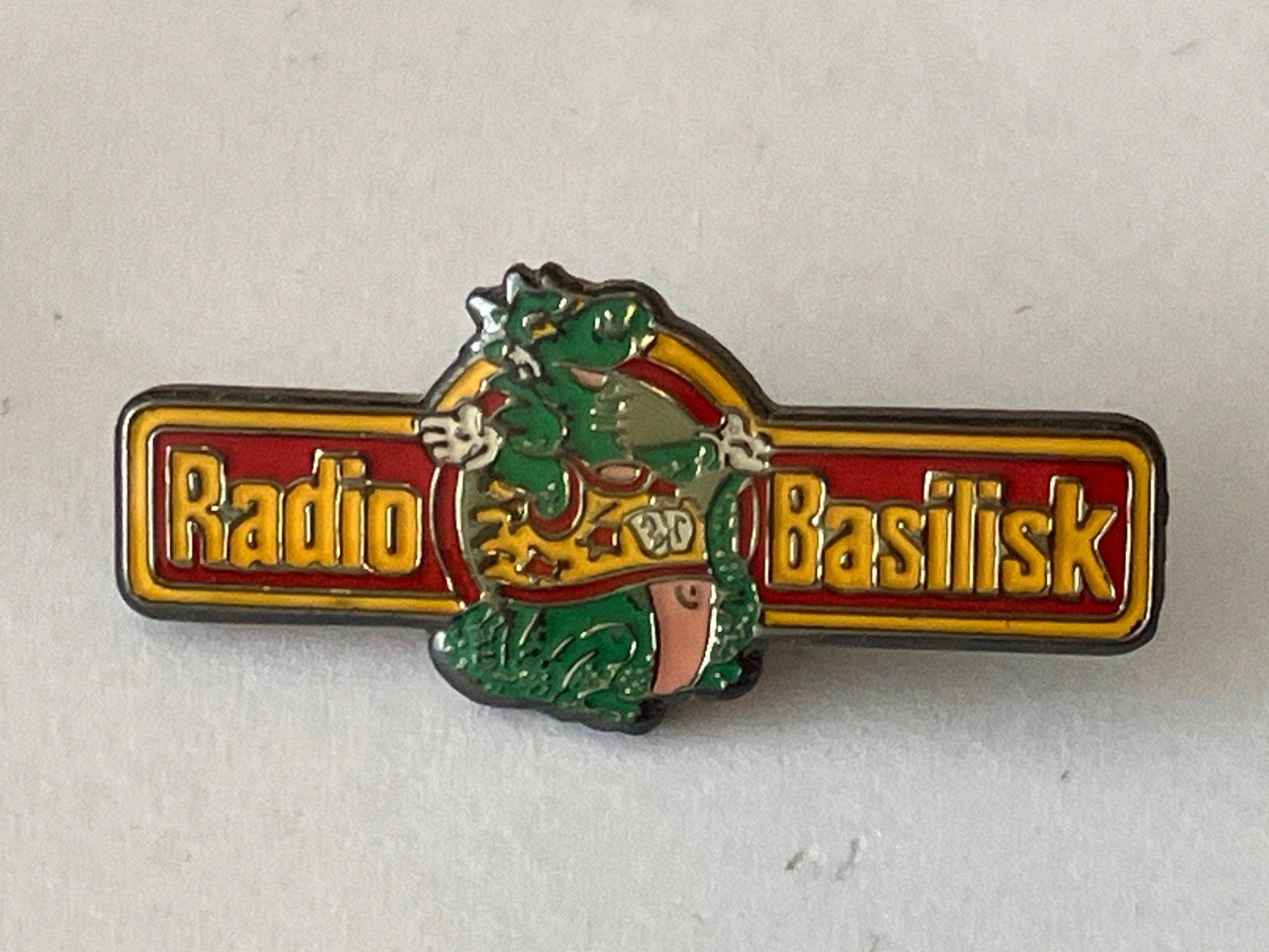 Placchette & Badge: 1 Pin Radio Basilisk – Usato da Basel venduto da djwwpp