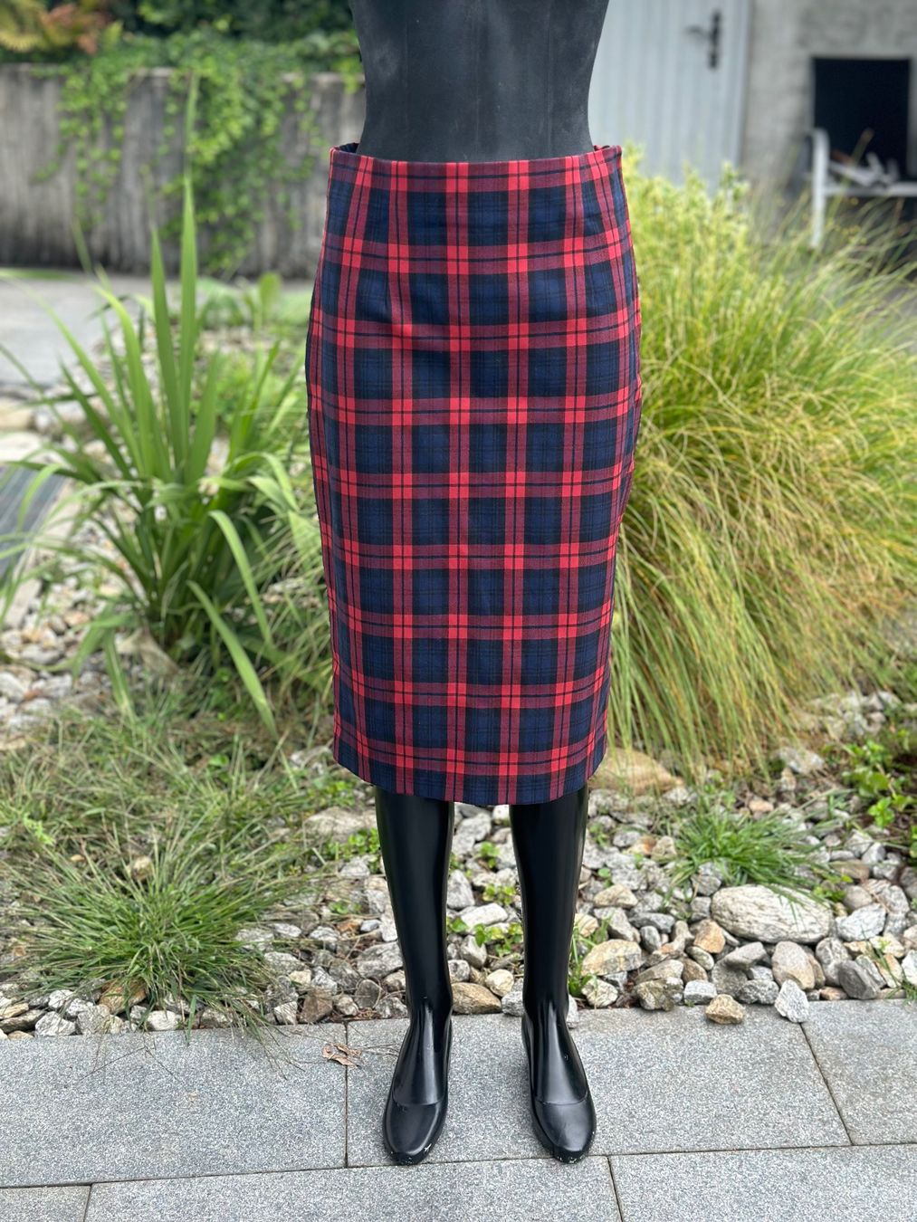 Zara Gonne: Schicker Karorock, Gr. M, Herbst-Look – Usato da Zufikon venduto da Modestil365 7