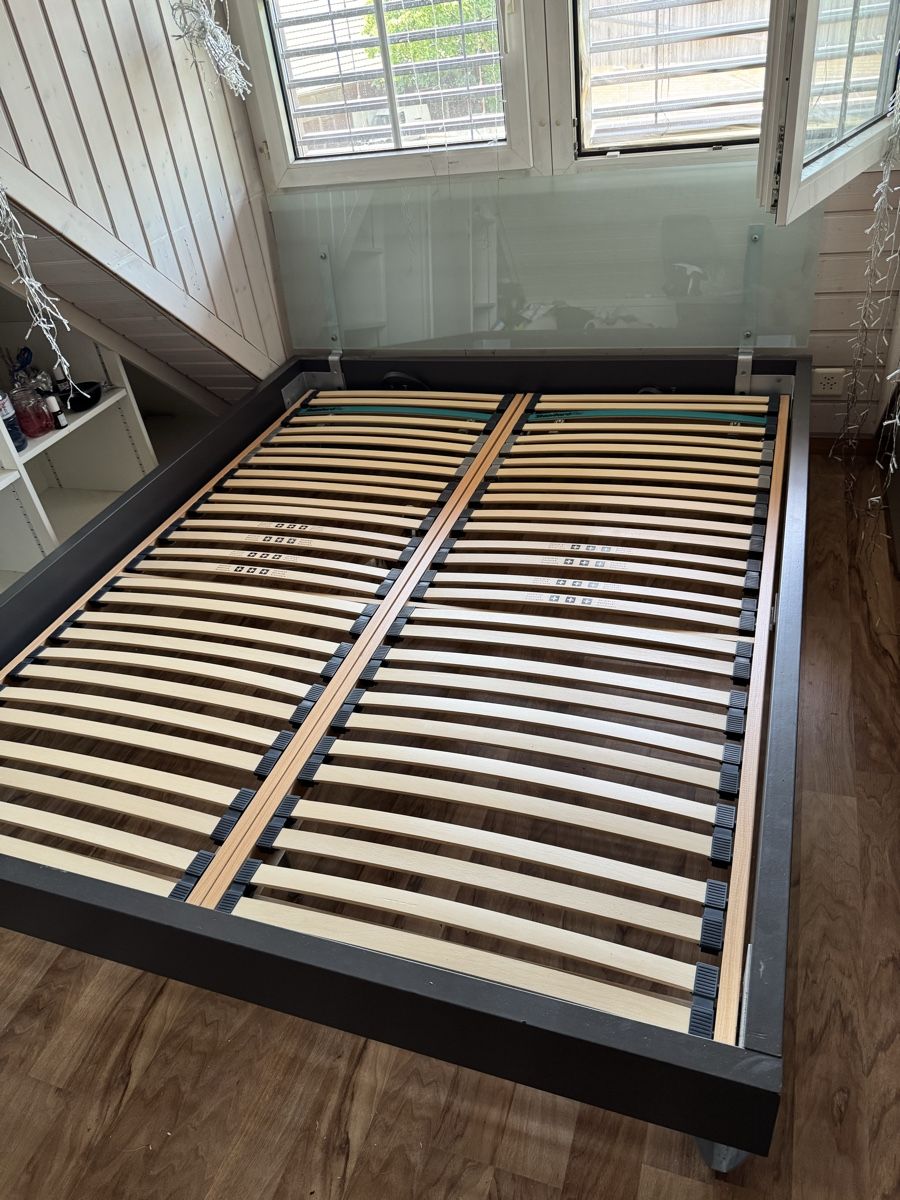 Lits: Bett 160x200 – D'occasion à Finsterhennen par sha_tw9q