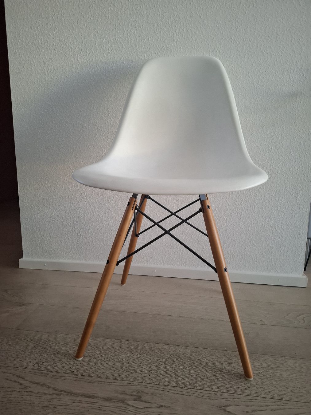 Vitra Stühle: Chaise Vitra Eames DSW blanche  – Gebraucht aus Genève von sar_7mzn