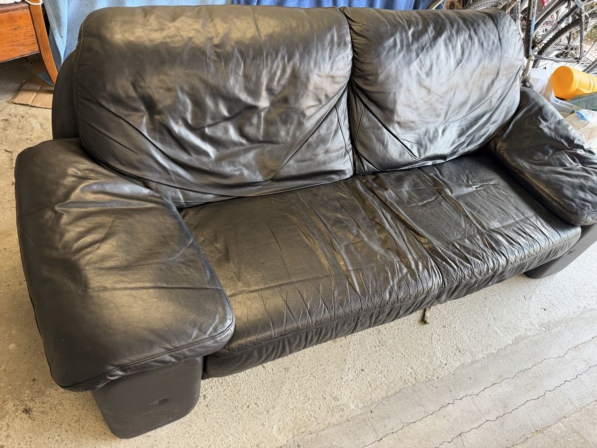 Divani: Ledersofa schwarz 3-Sitzer gebraucht – Usato da Kerzers venduto da skoopz5 2