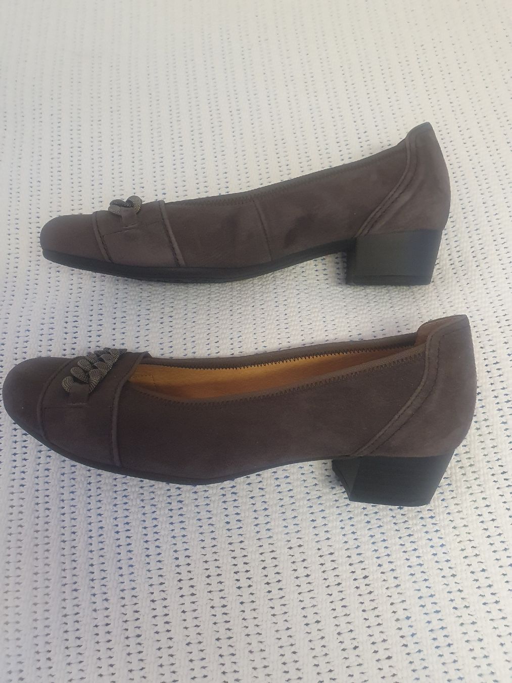 Gabor Damenschuhe: Gabor Damenschuhe Gr. 5, Wildlederoptik, Herbst – Gebraucht aus Auw von Theohu 1
