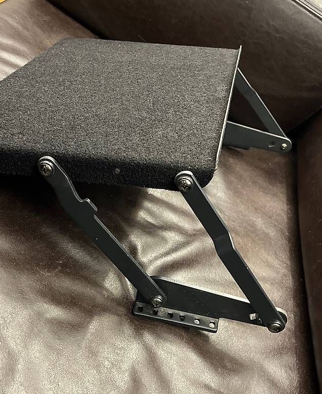 Racks & Cavalletti: Laptop Rack Halterung – Usato da Zürich venduto da Studio6