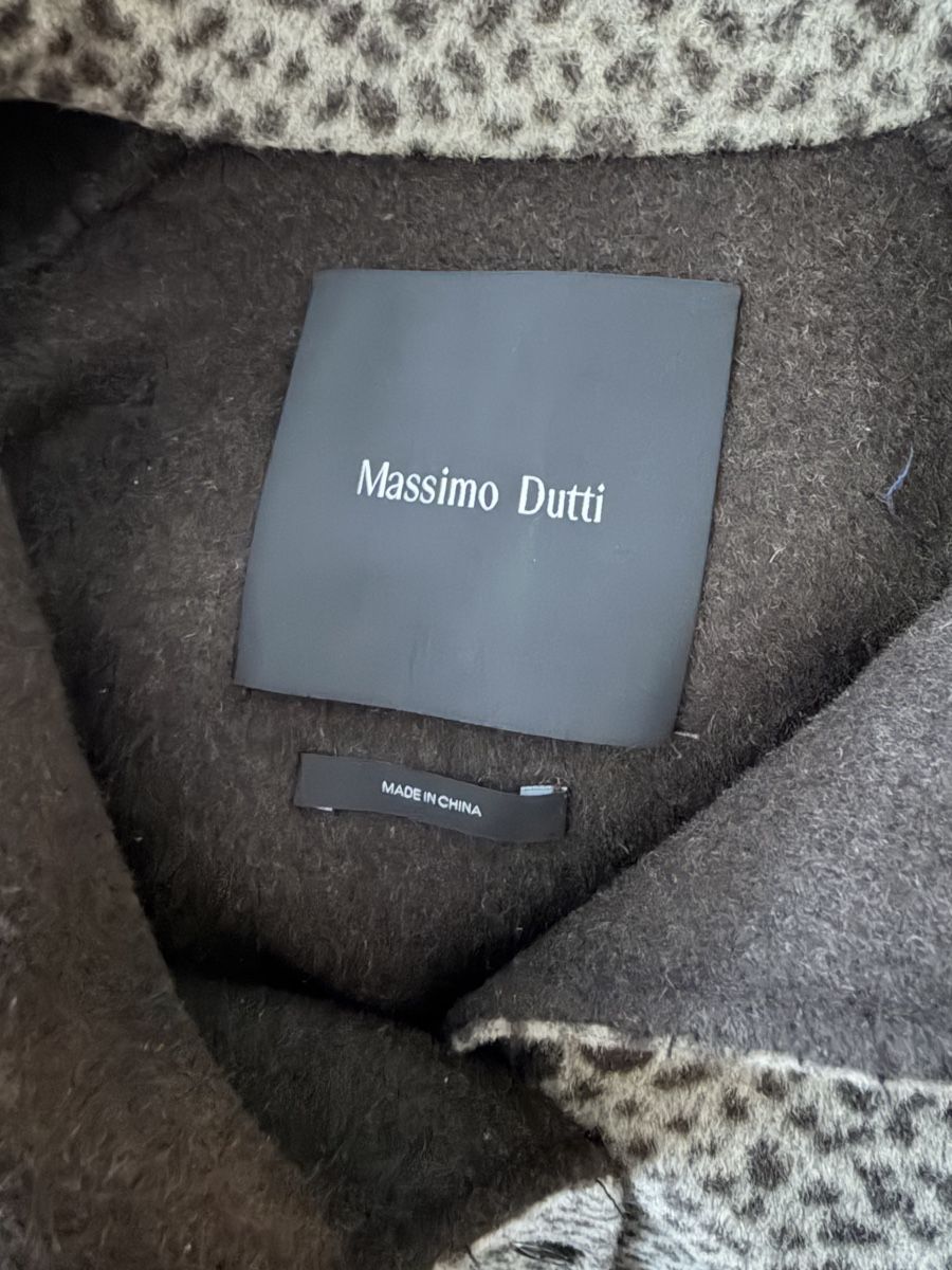 Massimo Dutti Giacche: Massimo Dutti Short Wool Blend Animal Print Coat – Usato da Herisau venduto da LauraHope 4