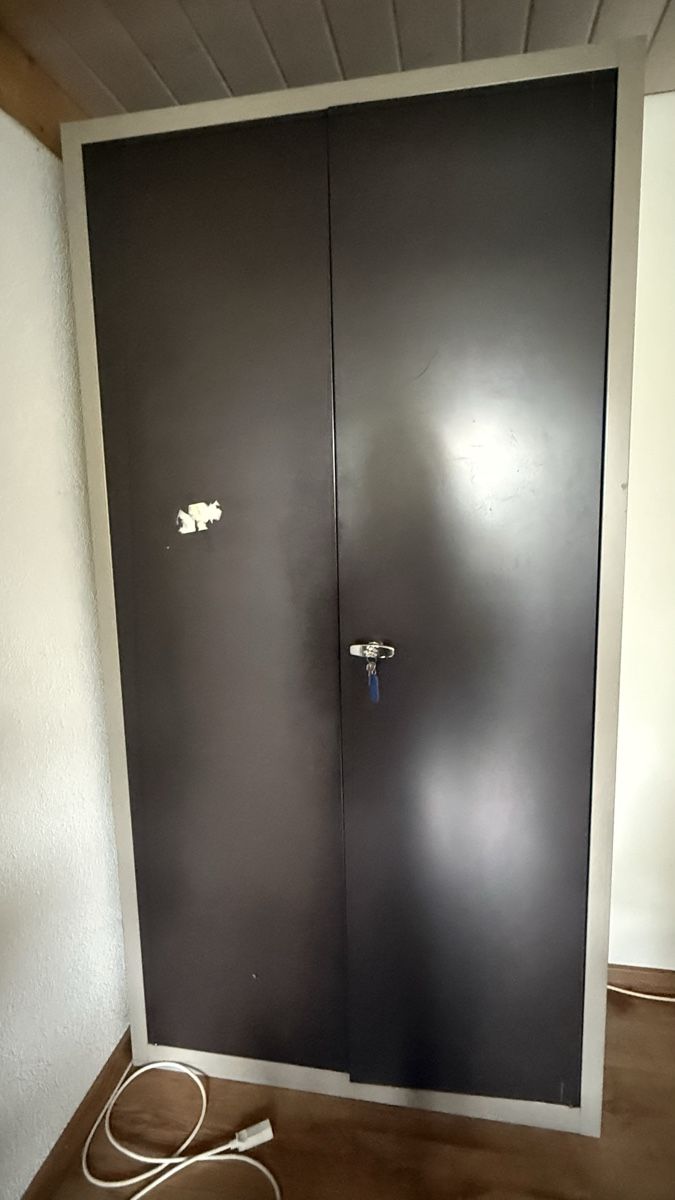 Armadi: Büroschrank Metall – Usato da Sins venduto da Kkm