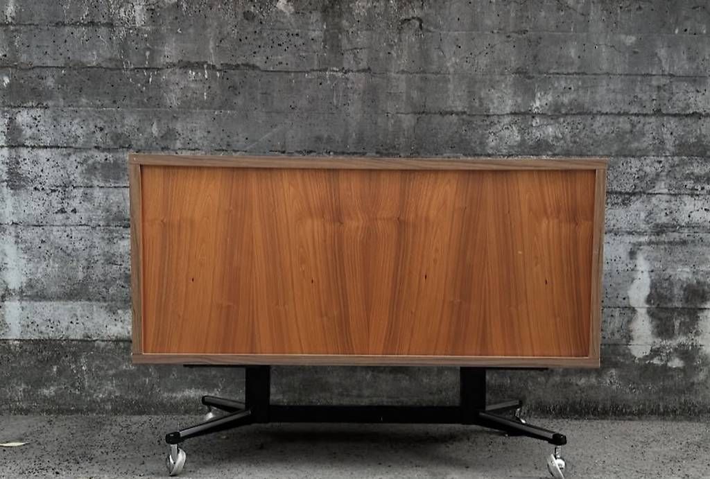 Kommoden: Elegantes Mid-Century Lowboard / Rollcontainer  – Gebraucht aus Zürich von ipalu 3