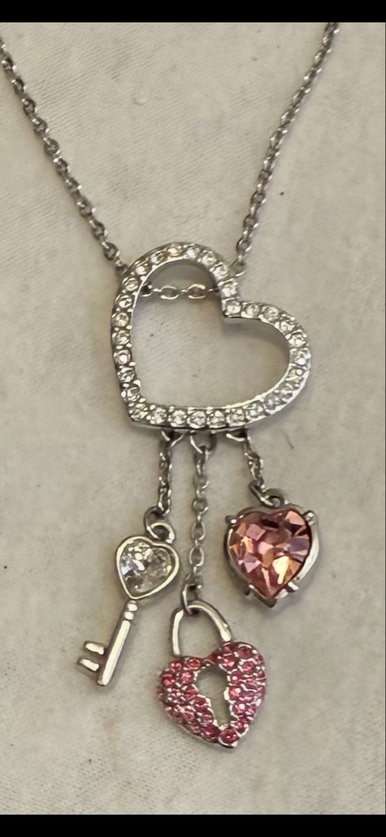 Swarovski Catenine: Swarovski kette mit Anhänger – Usato da Pfungen venduto da Outlet64 1
