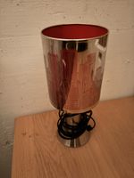 Stylische Lampe, Chrom/Rot, modernes Design, Top Zustand