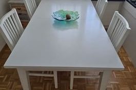 Esstisch ausziehbar,  inkl. 4 Stühle