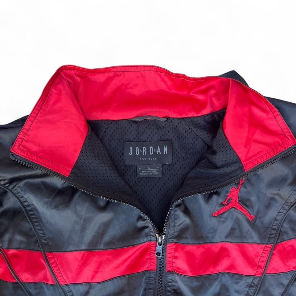 Jordan Jacken: Jordan Tracksuit Jacke – Gebraucht aus Riehen von RESTREET 2