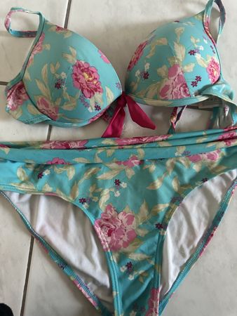 Maddison Bikini Set, floral, size 40/80A - Summer Ready!