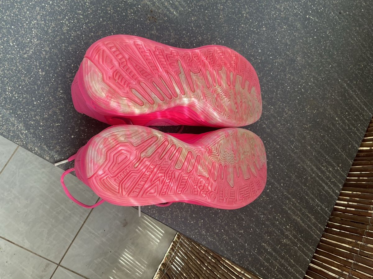 Nike Scarpe da uomo: Nike HyperLive „Think Pink Grösse 47  – Usato da Niederhasli venduto da Neo220 2