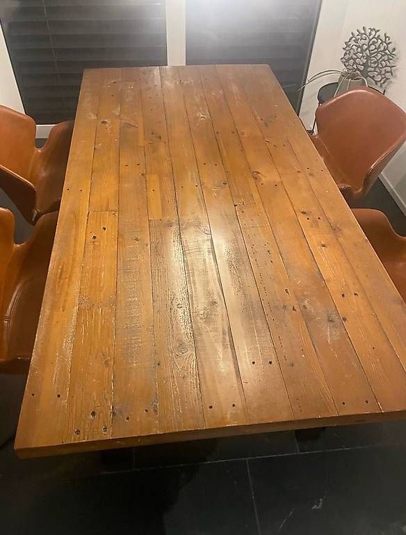 Tables: Tisch inkl. 4 Stühle – D'occasion à Luzern par noa_5vrr 2