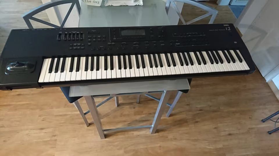 Korg Musikinstrumente: Korg i2 Keyboard (Workstation) mit Proteus 2 Soundmodul – Gebraucht aus Zürich von Creal14