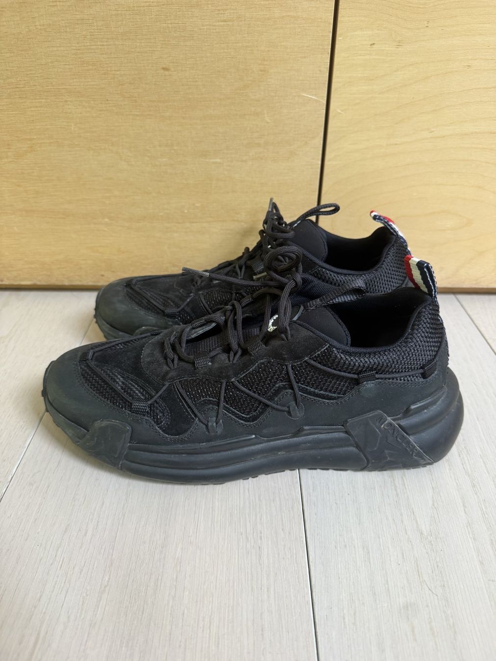 Moncler Herrenschuhe: Baskets Moncler Noires - 42 – Gebraucht aus Vandoeuvres von mathdriving 1