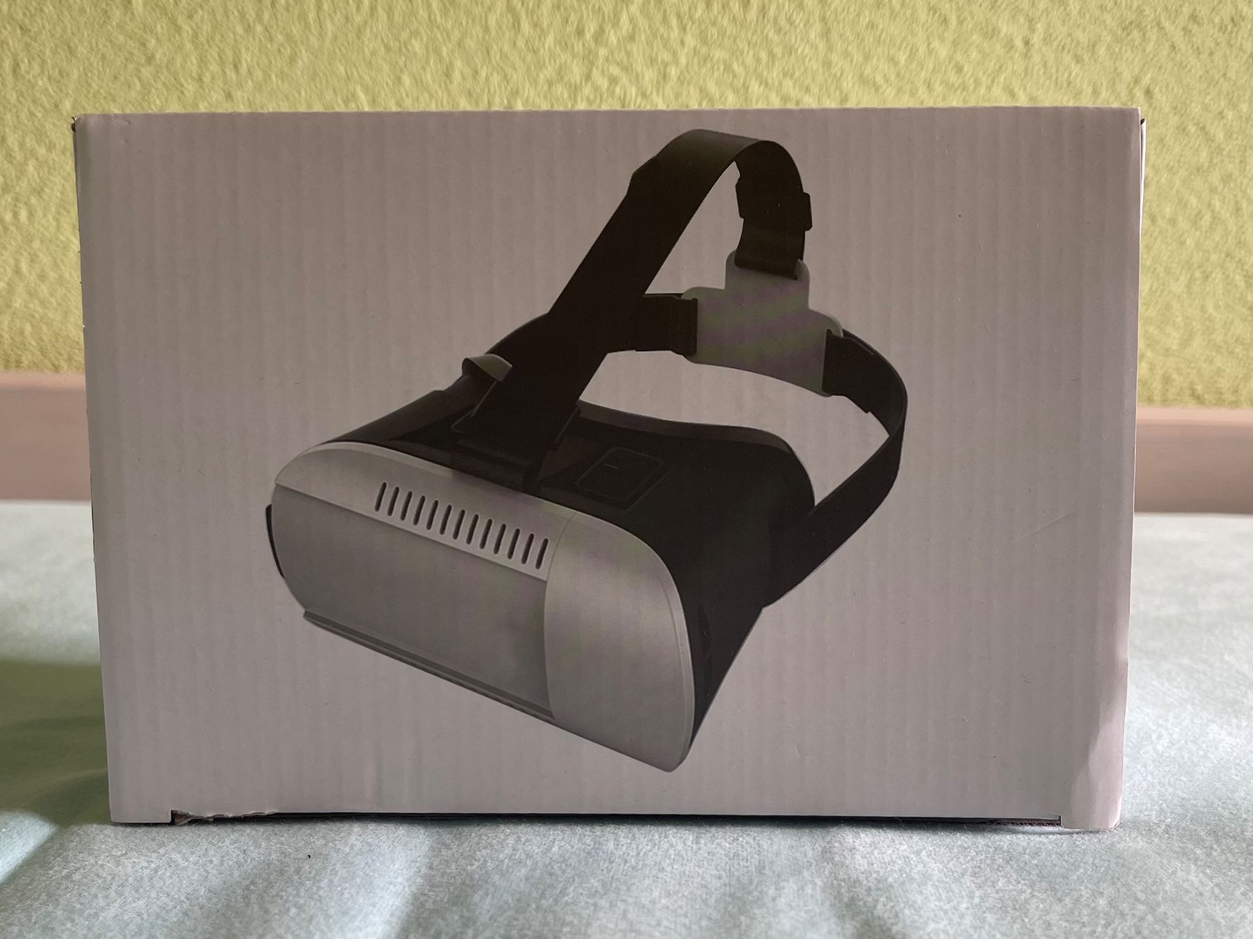 Casco VR: Vr Brille mit allen Handymarken benutzbar – Nuovo e nell'imballaggio originale da Stans venduto da dome_caruso 1