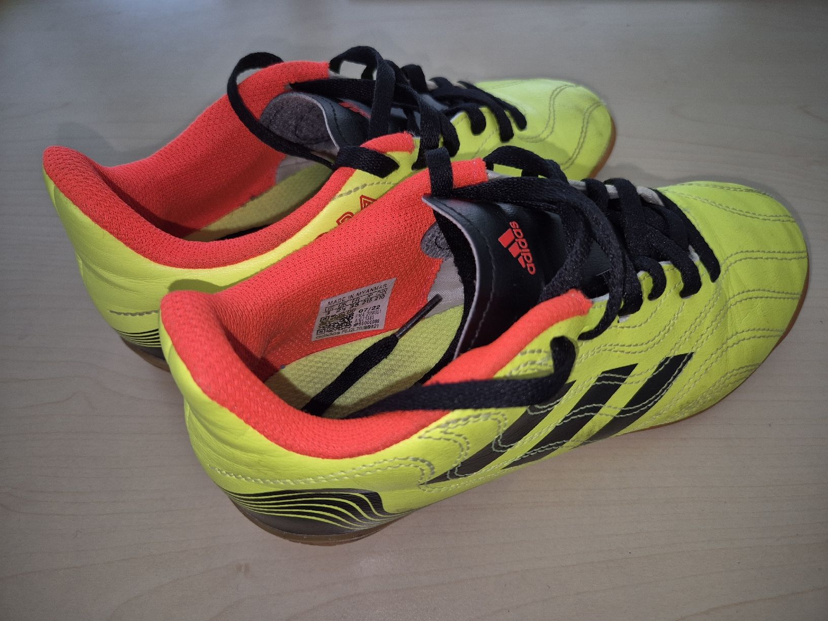 Adidas Scarpe per ragazzi: Adidas Hallenschuhe Gr. 35 – Usato da Altendorf venduto da caj_hry2 2