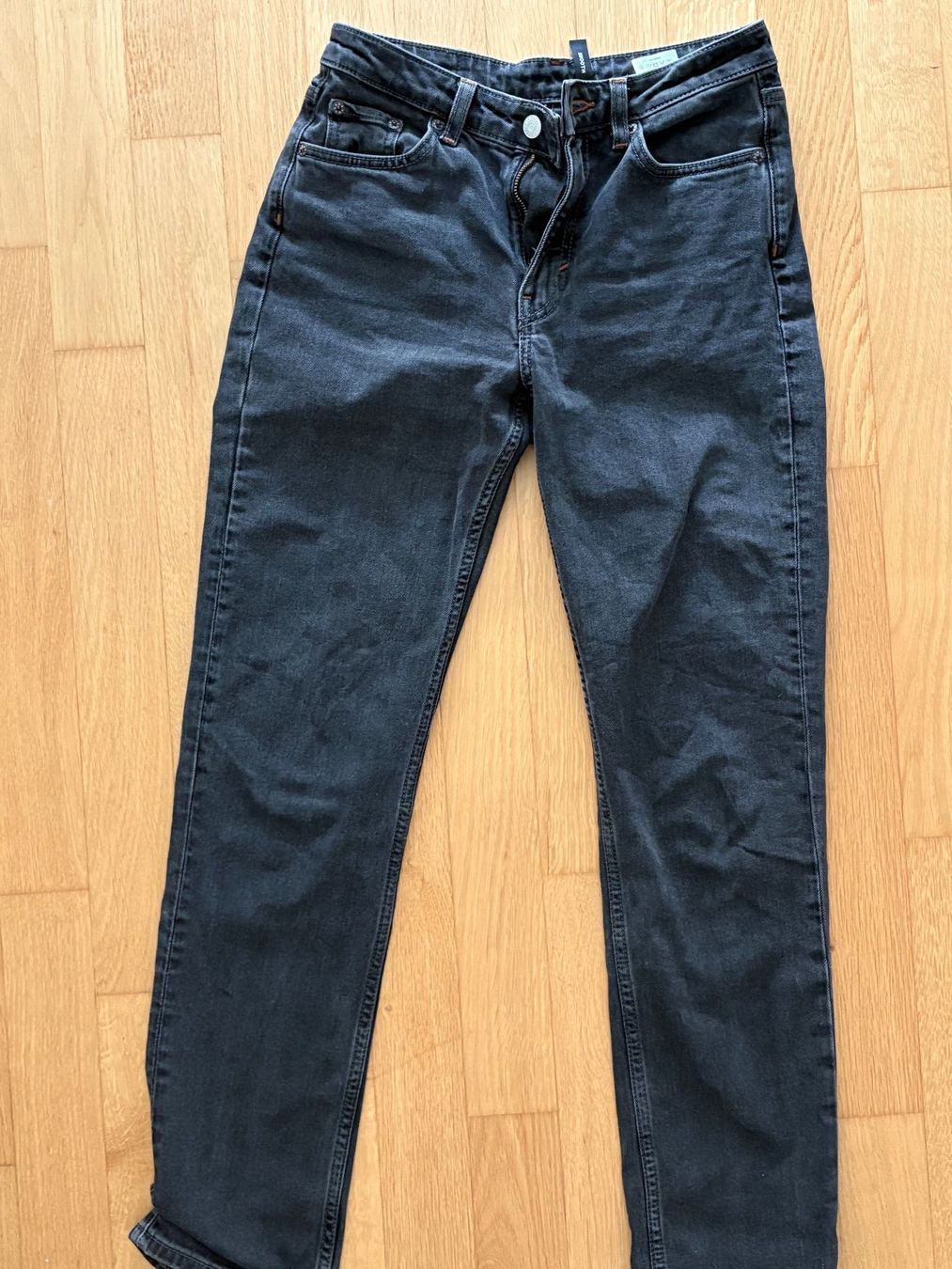Weekday Jeans: Weekday Jeans, Grösse 26/30 – Usato da Rotkreuz venduto da leonie_halm 1