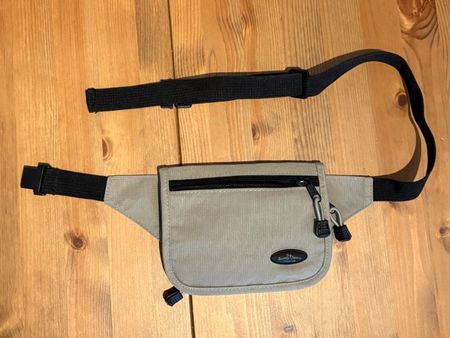 Marsupio sportivo vintage beige e nero - Coronel Tapiocca