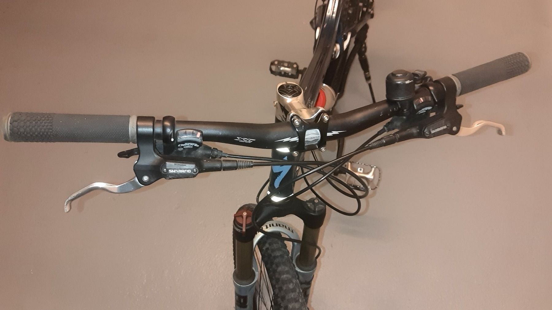 Specialized Velos: SPECIALIZED STUMPJUMPER COMP BIKE – Gebraucht aus Bern von  3
