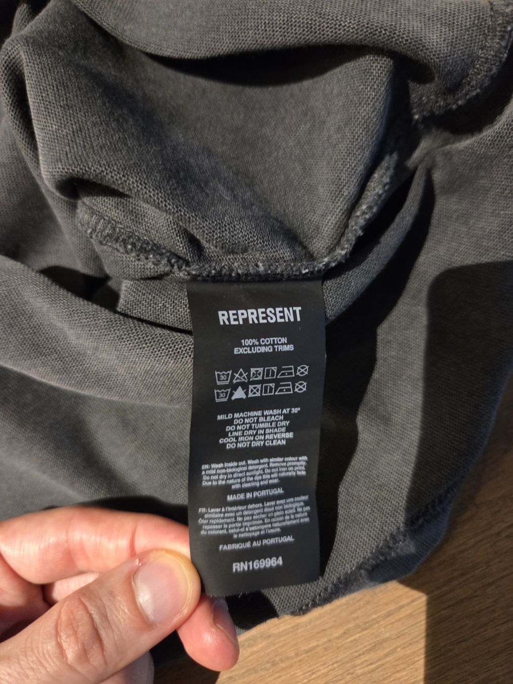 Represent T-Shirts: Represent T-Shirt – Neu (gemäss Beschreibung) aus St. Gallen von nico.schmid95 2
