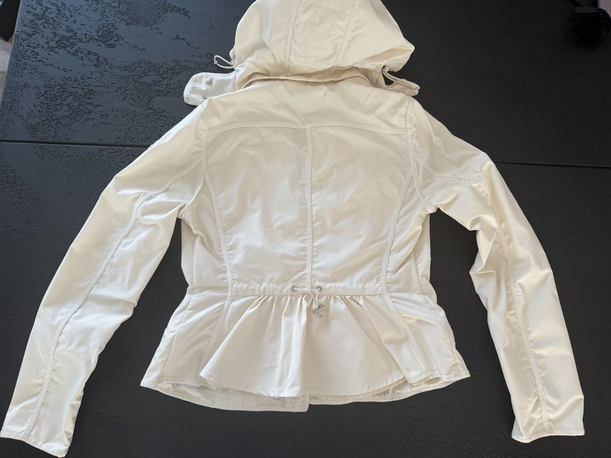 Moncler Jacken: Moncler Women Jacket Size 0 – Gebraucht aus Herrliberg von Tubalp 1