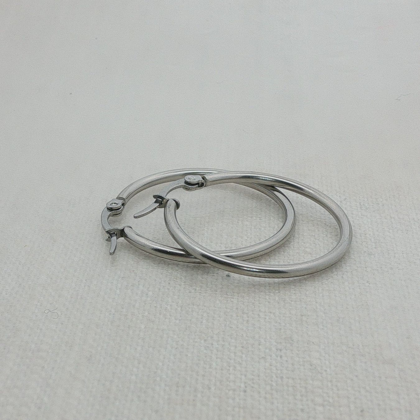 Olga Ribler Orecchini pendenti & Orecchini a lobo: Basic Edelstahl Creolen 30 mm – Nuovo (secondo la descrizione) da Luzern venduto da Schmuckoutlet 4