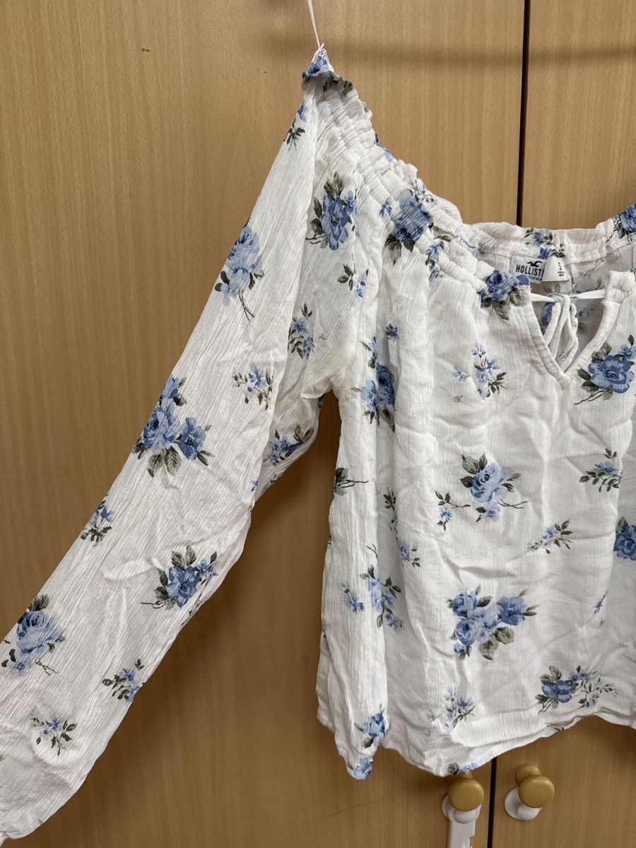 Hollister Camicette: Hollister Bluse, Gr. S, Blumenmuster – Nuovo (secondo la descrizione) da Thun venduto da Vans_98 1