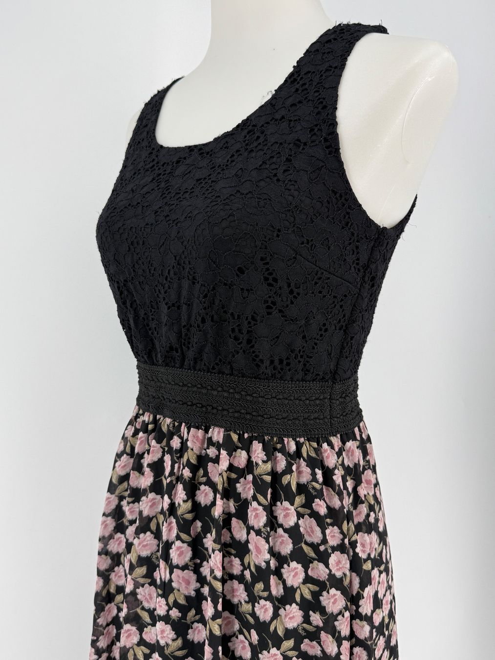 Zebra Vestiti: Kleid mit Spitze Gr. L von Zebra – Usato da Auenstein venduto da moin. 2