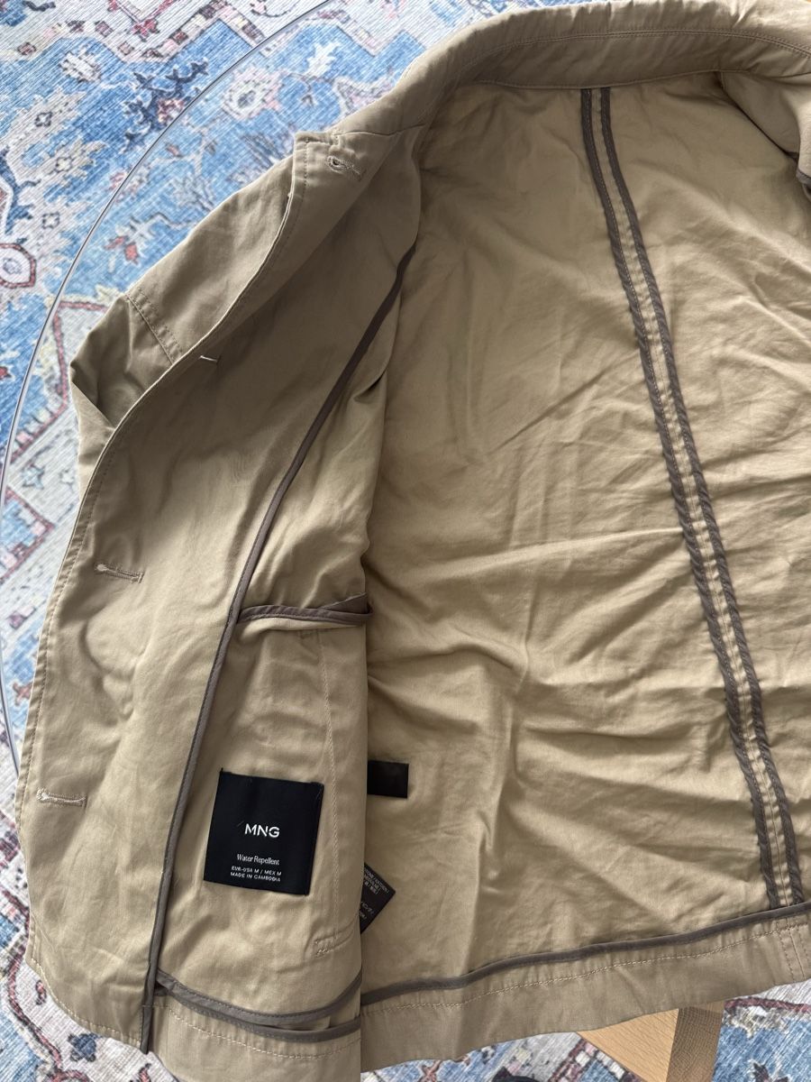 Mango Jacken: Mango trenchcoat – Gebraucht aus Bottighofen von mlj_5dlb 1