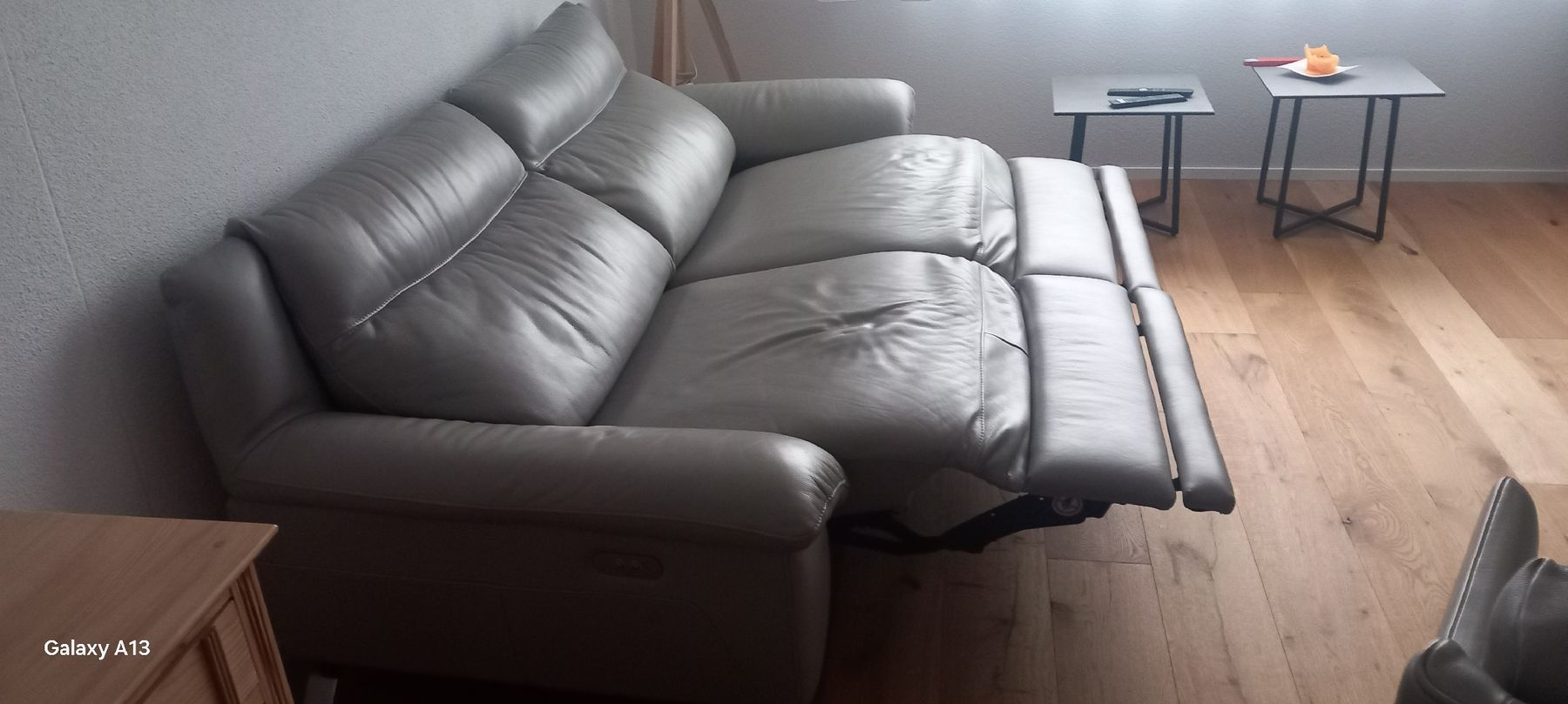 Divani: 2er Sofa mit 2 Motor und 1 Sessel – Nuovo (secondo la descrizione) da Rothrist venduto da stu_qny2 2