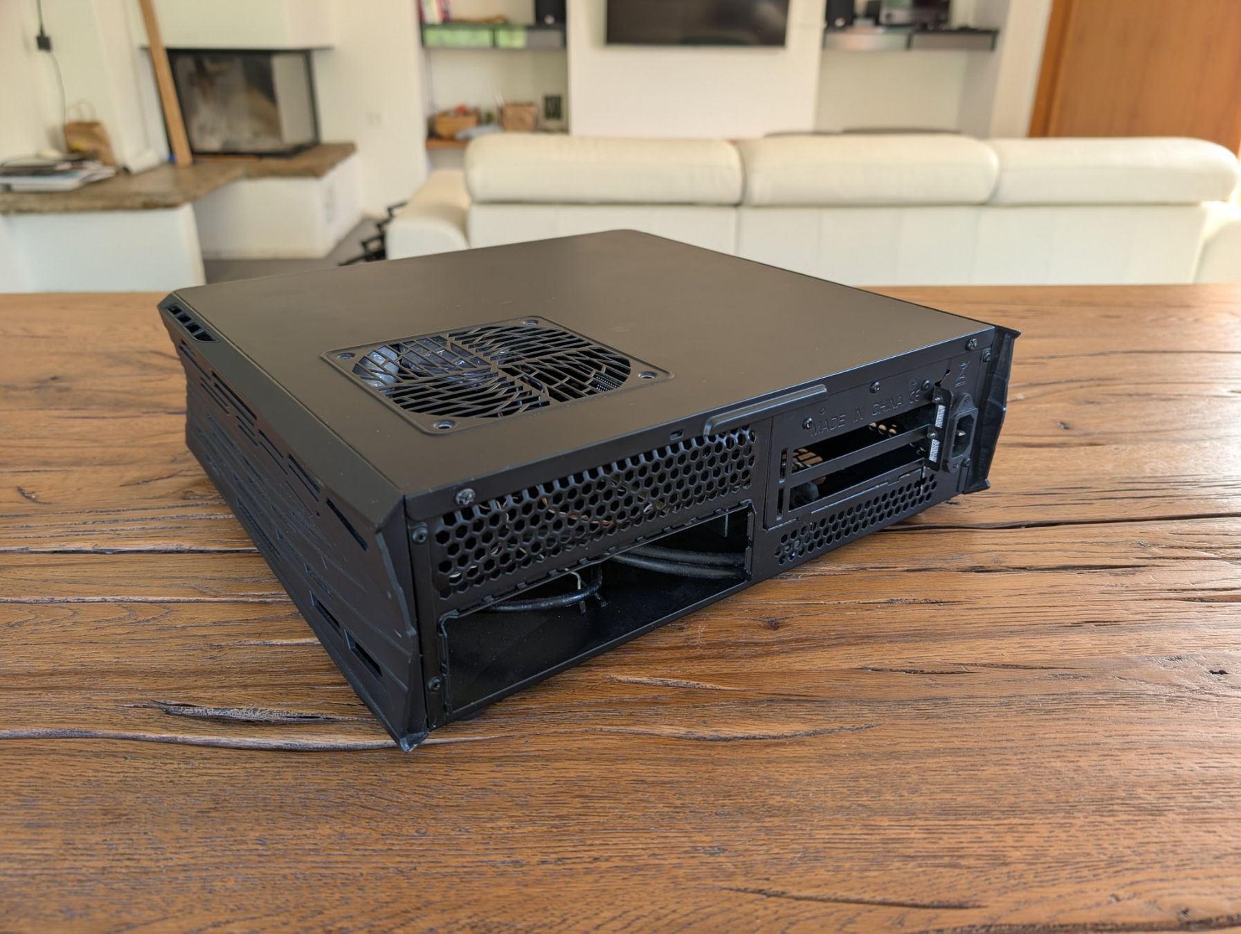 Custodie: Silverstone RVZ01 – Usato da Delémont venduto da breacH 1