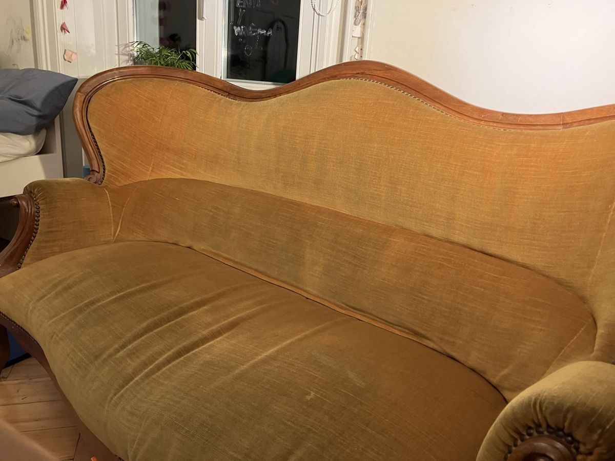 Divani: Antikes Sofa – Difettoso da Zürich venduto da christianricardi 1