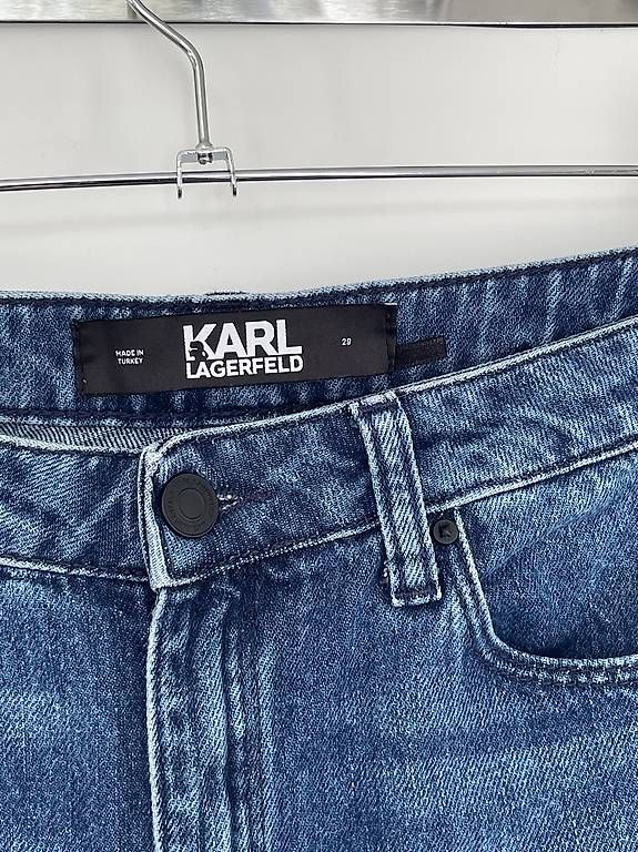 Jeans: Jeans Karl Lagerfeld - Gröse 29 – Usato da Zürich venduto da YanaZam 2