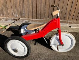 Rotes Vintage Dreirad Kinder Velo Retro