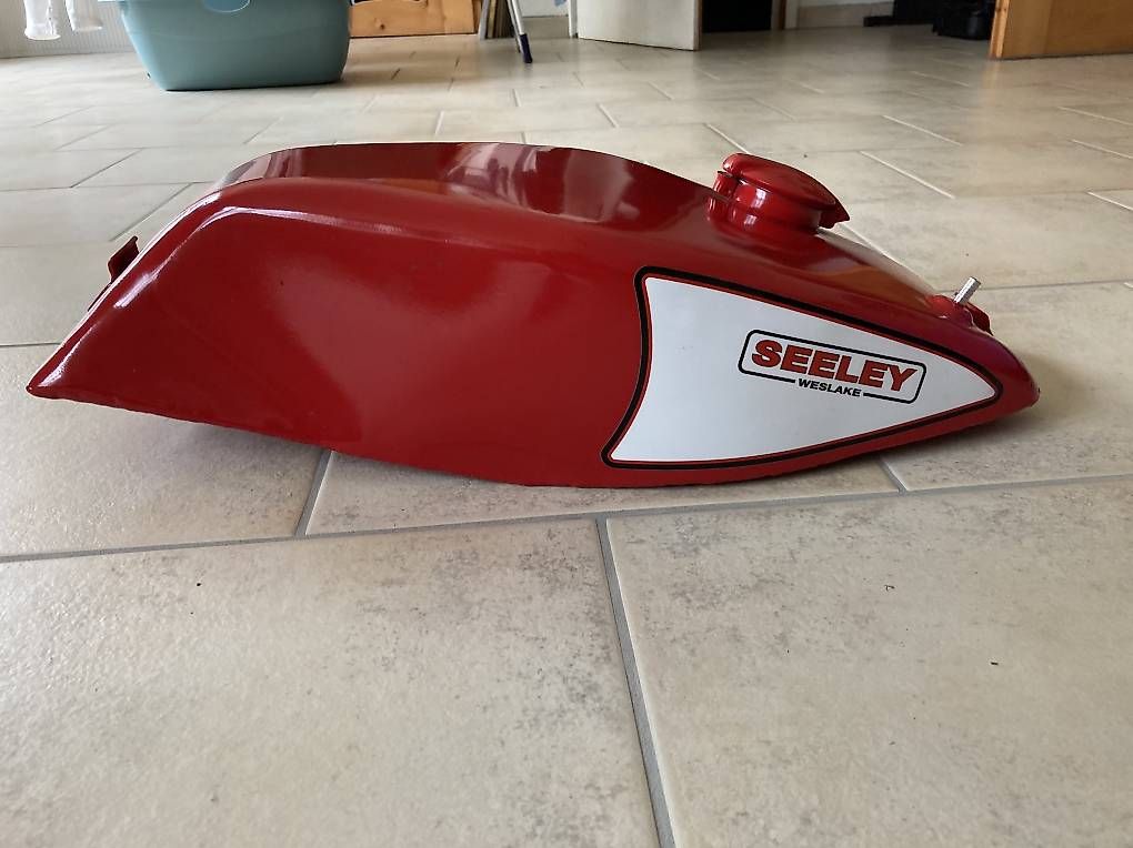 Tutti i ricambio per moto: Réservoir allu – Usato da Boveresse venduto da tne_lxl8