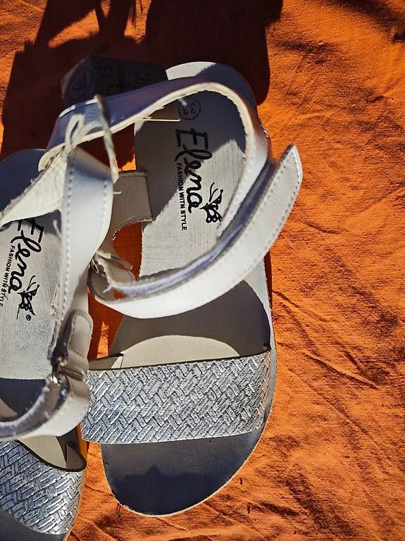 Scarpe per ragazze: Gr. 33, Sandalen  – Usato da Rueras venduto da fscw 2