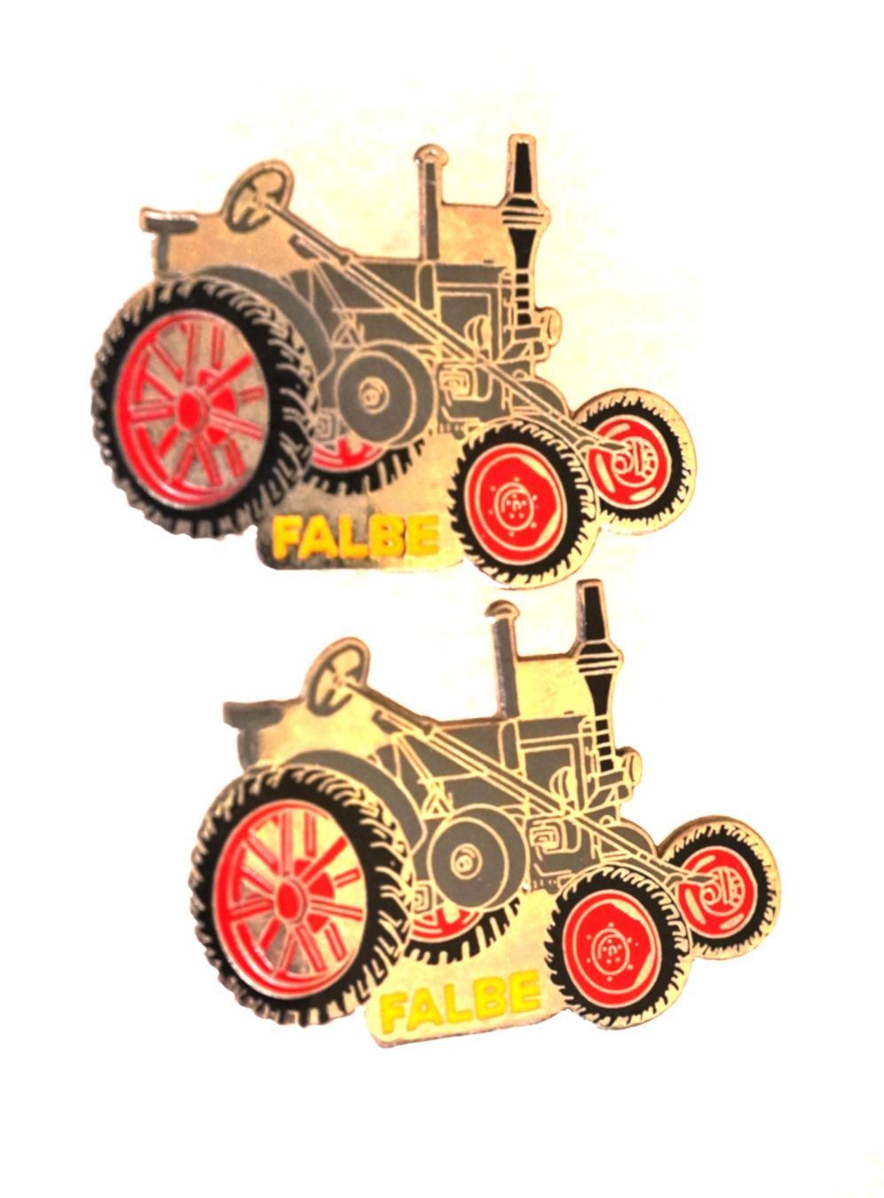 Plaquettes & Badges: 2 Pin Traktor FALBE – D'occasion à Worb par worb01