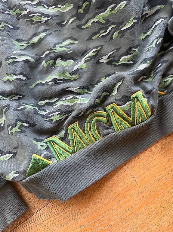 Maglioni & Felpe: MCM PULLI top & original GR S – Usato da Schindellegi venduto da Poshanna 1