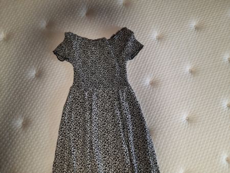 Maxikleid mit Blumenmuster kurzarm Grösse S guter Zustand👗