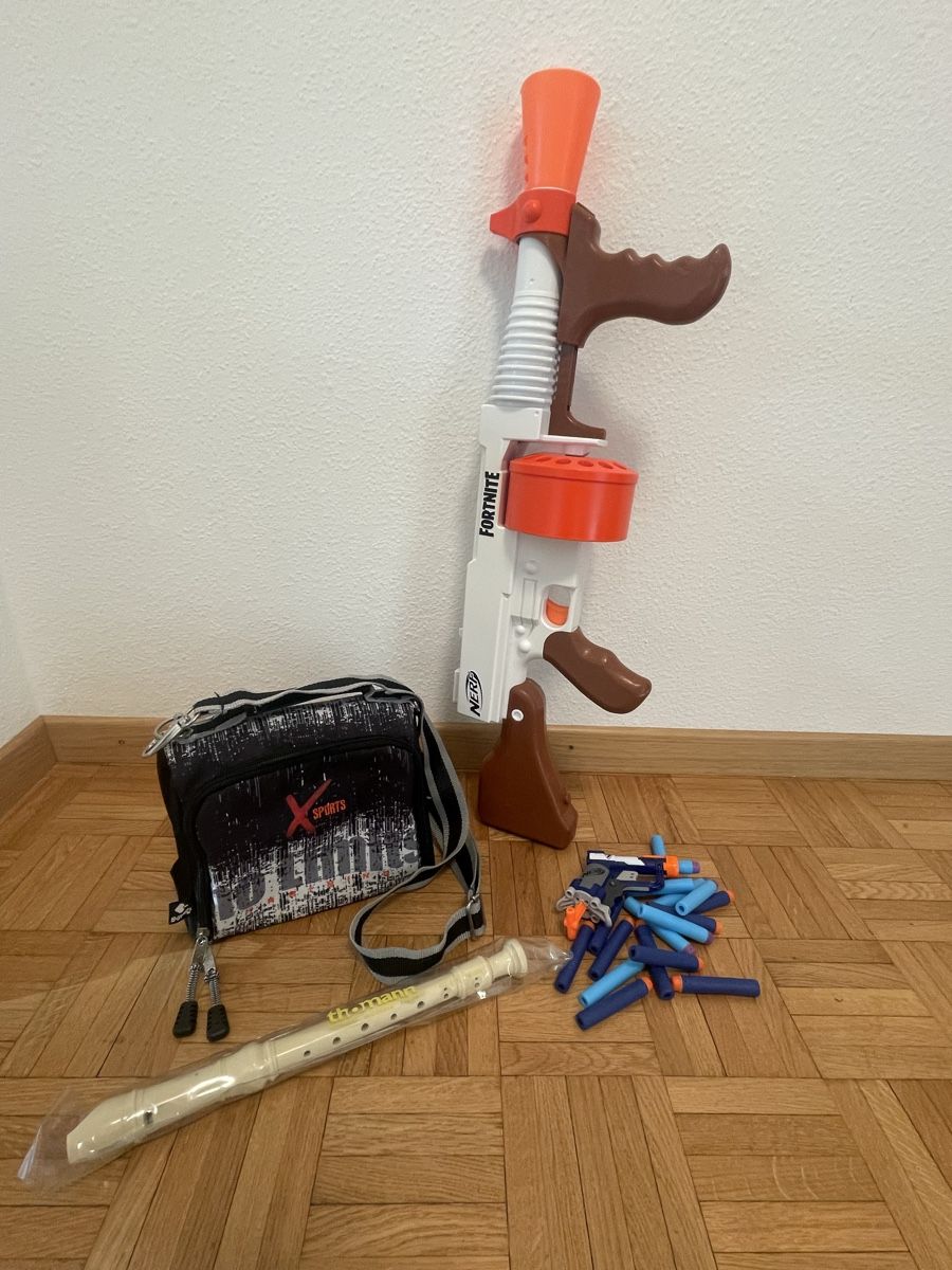 Jouets: Lot enfant  – D'occasion à Yverdon-les-Bains par mar_hg5t