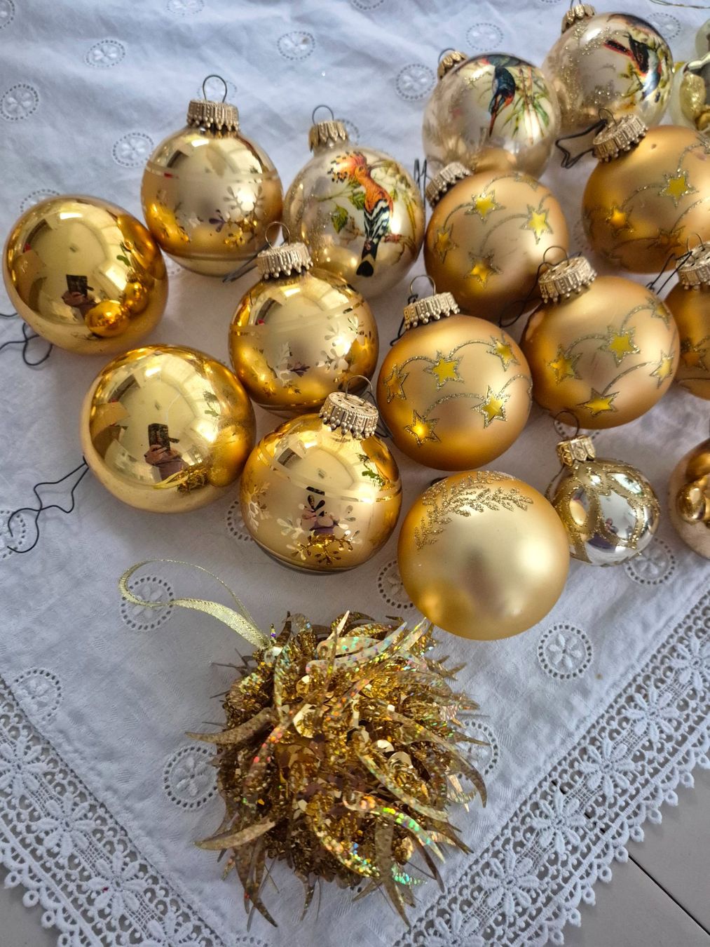 Tutte le decorazioni: Weihnachtskugeln Set Gold verschiedene Motive, gebraucht – Usato da Tecknau venduto da servus4492 1
